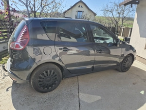 Vand schimb Renault Scenic 1.5 diesel 110 cp an 09 2011 euro 5  220.000 km - imagine 2