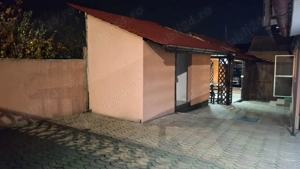 Casă renovată complet, cu curte amenajată și casă secundara- zona  Gutenberg  Oradea - imagine 16