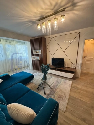 Apartament 2 camere, renovat si amenajat modern, metrou P-ța Unirii la 10 min.