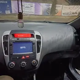 Vand Kia Ceea 2010 - imagine 2