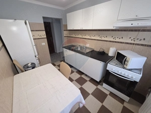 Apartament cu 2 camere de închiriat în zona Bahne
