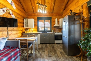 Doua case in stil canadian – confort modern intr-un cadru natural - imagine 5