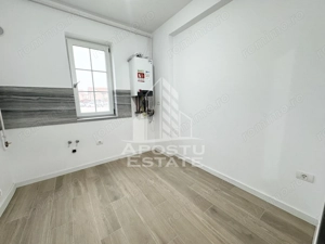Apartament cu 2 camere decomandat si gradina de 15 mp la asfalt Giroc - imagine 8