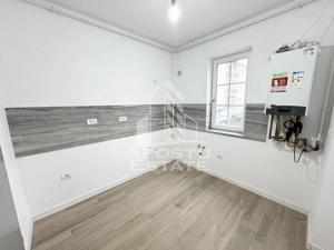 Apartament cu 2 camere decomandat si gradina de 15 mp la asfalt Giroc - imagine 7