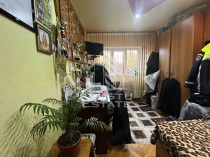 Apartament cu 3 camere,2 bai, etajul 1,centrala proprie,zona Girocului - imagine 3