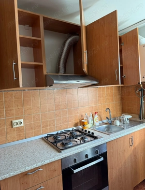 Vând mobila de bucătărie 3m complet utilata 