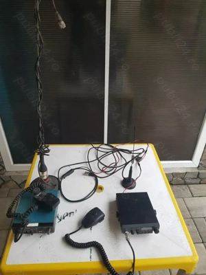 Stație emisie recepție cu antenă