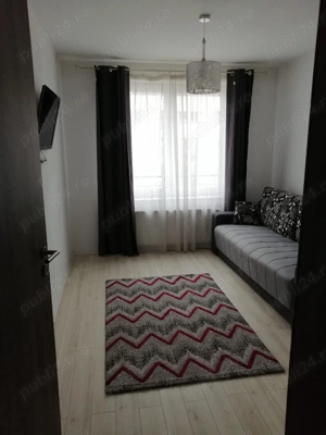 Închiriez apartament două camere zona Coresi. - imagine 2