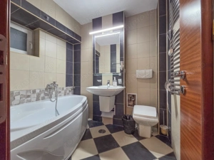 Apart 3 camere birouri stradal Bulevardul Unirii colt Nerva Traian - imagine 13