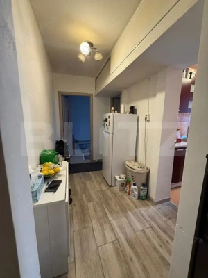 Apartament 2 camere ,renovat , zona micro 4 - imagine 9