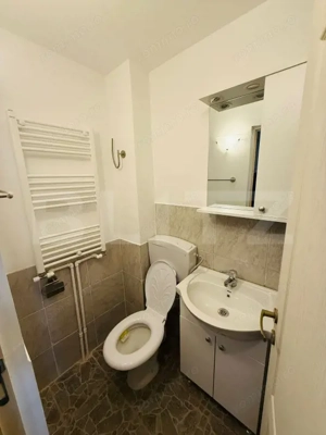 Cameră de cămin renovată complet – cu baie proprie, bucatarie si centrala ! - imagine 5