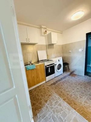 Cameră de cămin renovată complet – cu baie proprie, bucatarie si centrala ! - imagine 8