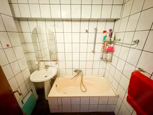 Apartament cu 4 camere, decomandat, zona Decebal  - imagine 10