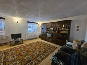 Casă de vânzare în comuna Albeștii de Argeș, județ Argeș. - imagine 8