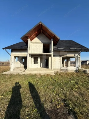 Casa cu etaj la rosu, 160 mp utili, 1200 mp teren, zona Trei Movile - Scheia - imagine 2