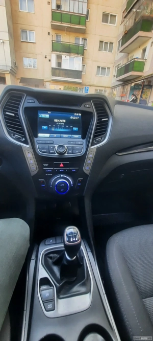 Vând Hyundai Santa Fee 7 locuri  - imagine 4