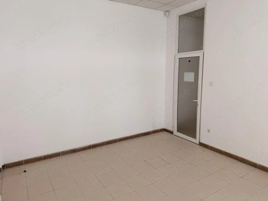 Depozit cu birou de închiriat   368 mp.