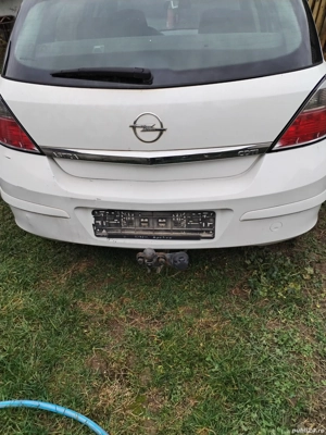 Dezmembrez Opel Astra h, 1.3 cdti, 90 cai, anul 2009 - imagine 4