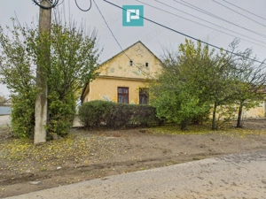 Casă de reabilitat - pe colț -  Variaș , Timiș