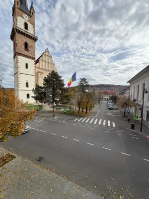 Apartament 3 camere, semidecomandat, 70 mp, zona Centrala 