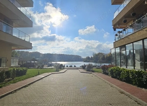 Apartament de vânzare 3 camere cu terasă panoramică și acces direct lac Snagov - imagine 10