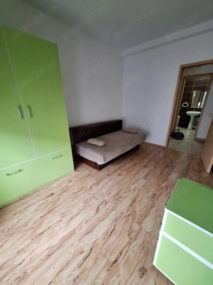 3 camere de inchiriat