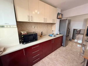 Apartament cu 2 camere - et 3 - zona Calea Sagului - imagine 7