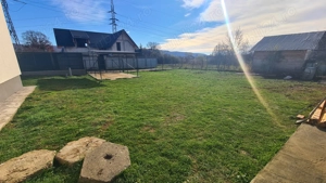 Casă de vânzare în Curtea de Argeș. - imagine 14