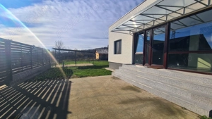 Casă de vânzare în Curtea de Argeș. - imagine 7