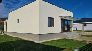 Casă de vânzare în Curtea de Argeș. - imagine 2