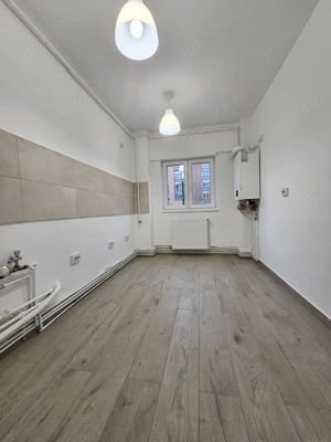 Apartament 2 camere, renovat total, pe str. Toamnei, in Centrul Civic - imagine 6