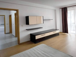 Zona Tractorul, apartament decomandat 2 camere si parcare, disponibil imediat. - imagine 13