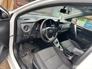 Toyota Auris Hybrid - imagine 2