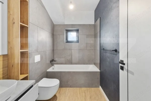  Casă finalizată sub îndrumarea unui designer – rafinament și confort - imagine 12