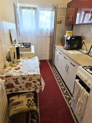 Apartament cu 3 camere, zona Astra - imagine 8