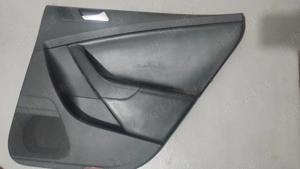 Vând fețe uși din piele pt Passat B6 break in stare foarte buna!