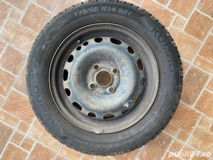 Vand  anvelope M+S 175/65 r14 82T KUMHO aproape noi cu jante  - imagine 2