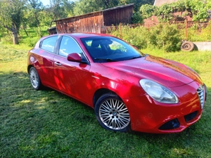 Vând Alfa Romeo Giulietta 