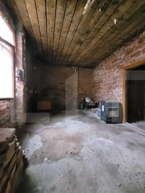 APARTAMENT 3 CAMERE LA CURTE COMUNA 80 MP ZONA PIATA SARBEASCA  PRET 40000 - imagine 5