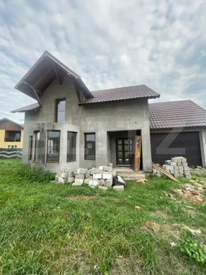 Casă cu etaj și curte spațioasă în Cepari, la doar 15 km de Bistrița