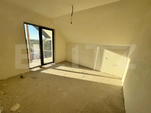 Casa P+M, exterior finisat, interior la gri, 500 mp teren, Simnicul de jos - imagine 2