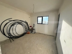 Casa P+M, exterior finisat, interior la gri, 500 mp teren, Simnicul de jos - imagine 6