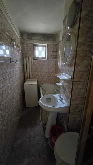 Apartament cu 4 camere în Calea Girocului decomandat - imagine 8