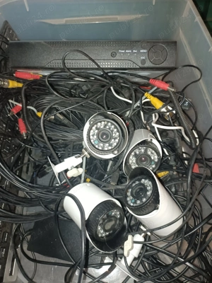 SET CAMERE 4 CAMERE  de supraveghere + calculator - imagine 3