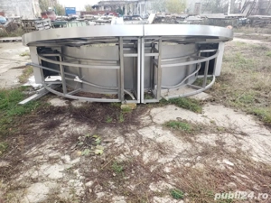  Masa transare cu scurgere, sau display cu autoservire rece sau cald