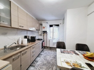 Decomandat.Centrala proprie.2 balcoane - imagine 4