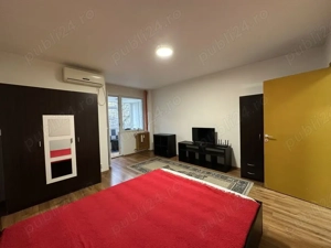 garsoniera dristor-modern-metrou la scara blocului