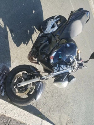 Suzuki gsr 600  - imagine 2