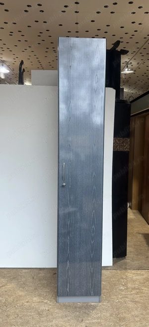 4 buc Dulap Soldat cu Rafturi si Suport umerase; Dulap cu cheie; Fiset