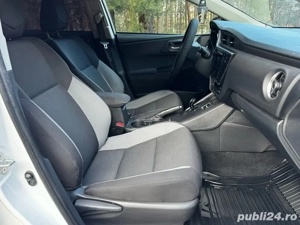 Toyota Auris Hybrid 1.8 e-CVT 99 CP+ 24 CP ( electric) | 2017 luna Martie | Istoric complet Toyota  - imagine 6